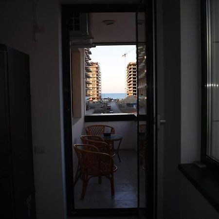 Apartment By The Lake With A View ママイア エクステリア 写真