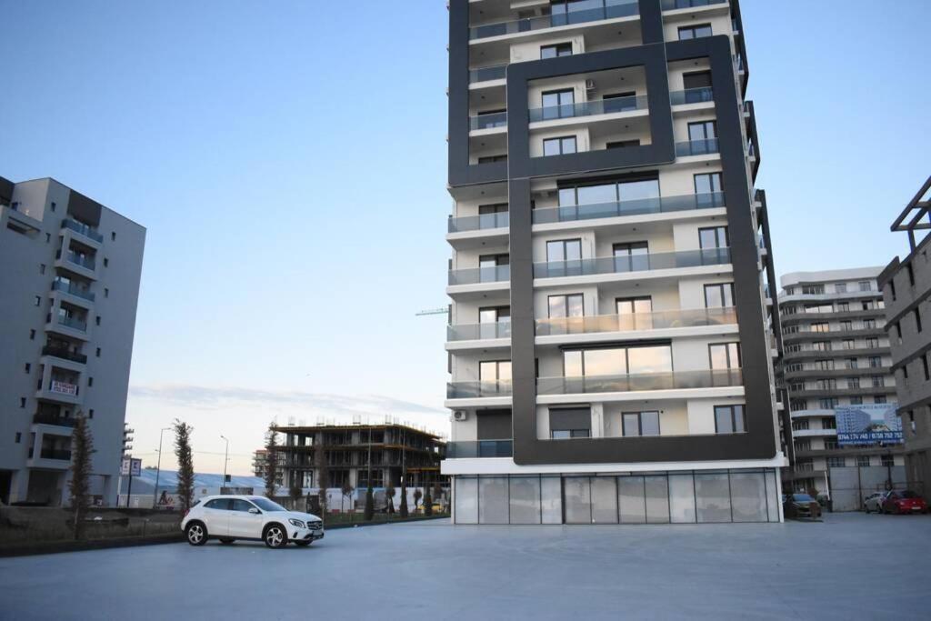 Apartment By The Lake With A View ママイア エクステリア 写真