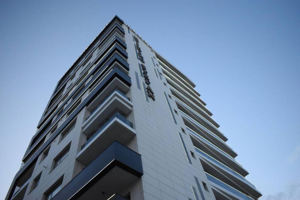 Apartment By The Lake With A View ママイア エクステリア 写真