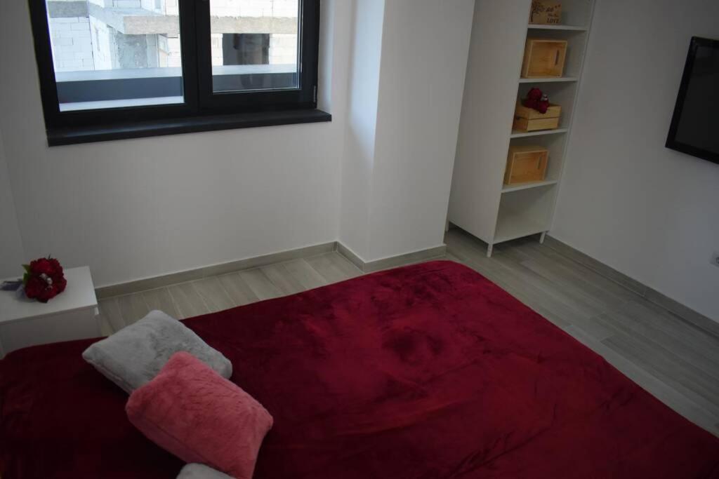 Apartment By The Lake With A View ママイア エクステリア 写真