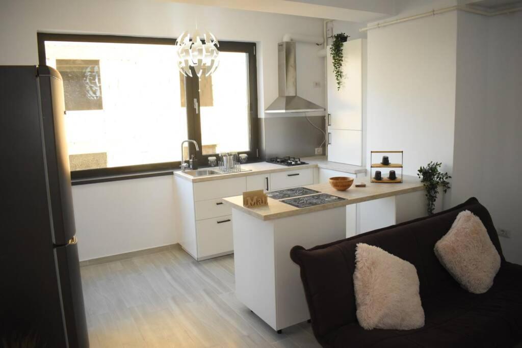 Apartment By The Lake With A View ママイア エクステリア 写真
