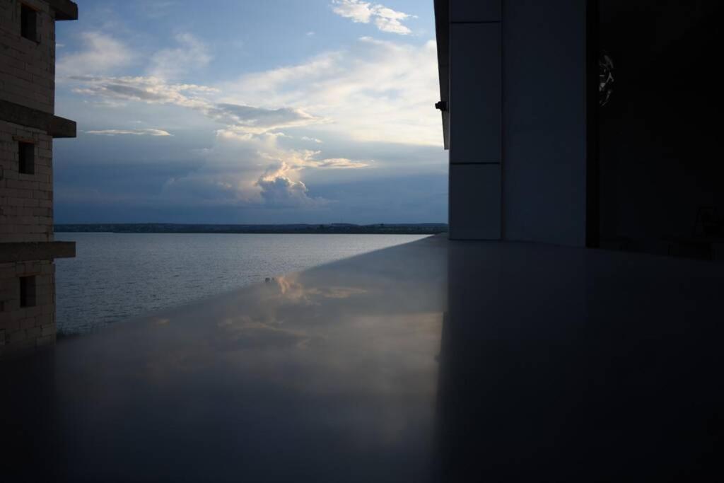 Apartment By The Lake With A View ママイア エクステリア 写真